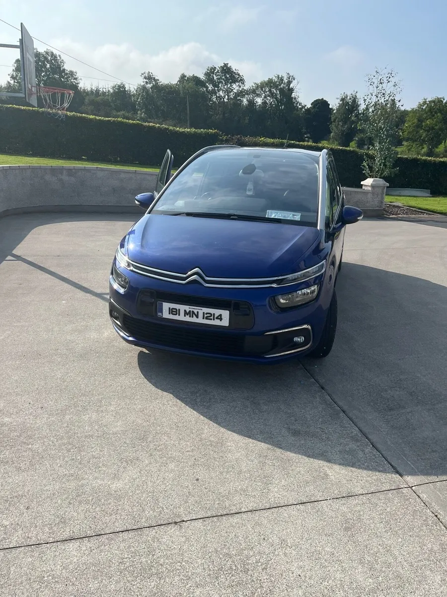 Car - Image 3