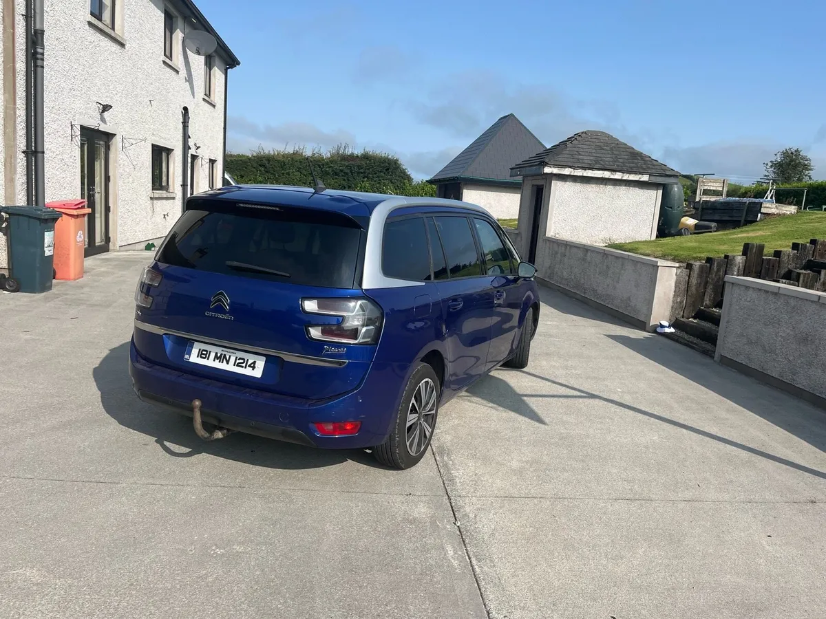 Car - Image 4