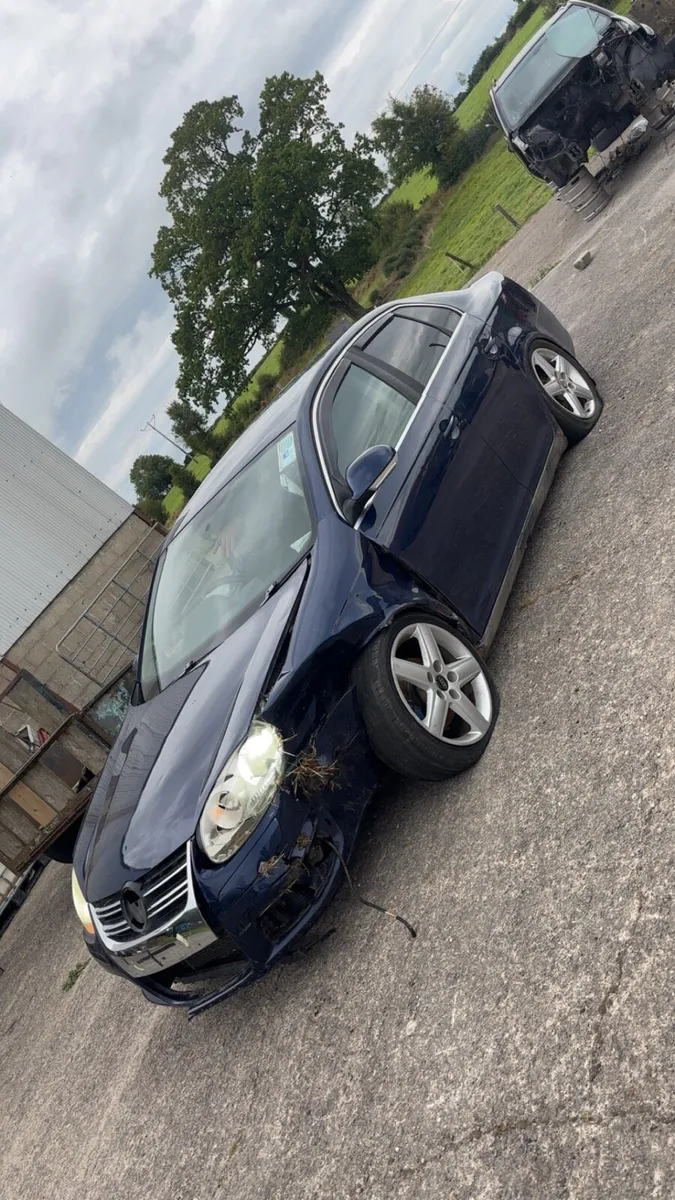 2009 Mk5 Jetta for breaking - Image 2