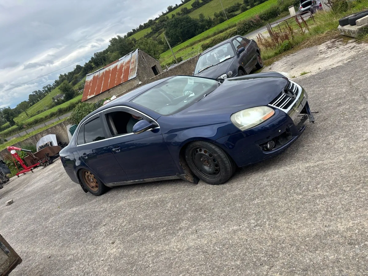2009 Mk5 Jetta for breaking - Image 3