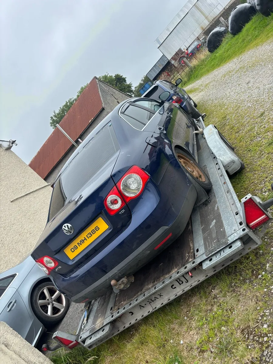 2009 Mk5 Jetta for breaking - Image 1