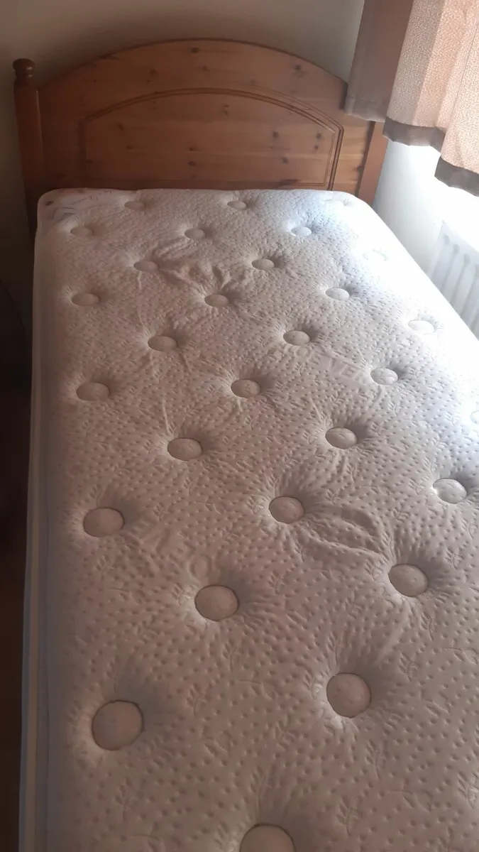 Single bed - Image 2