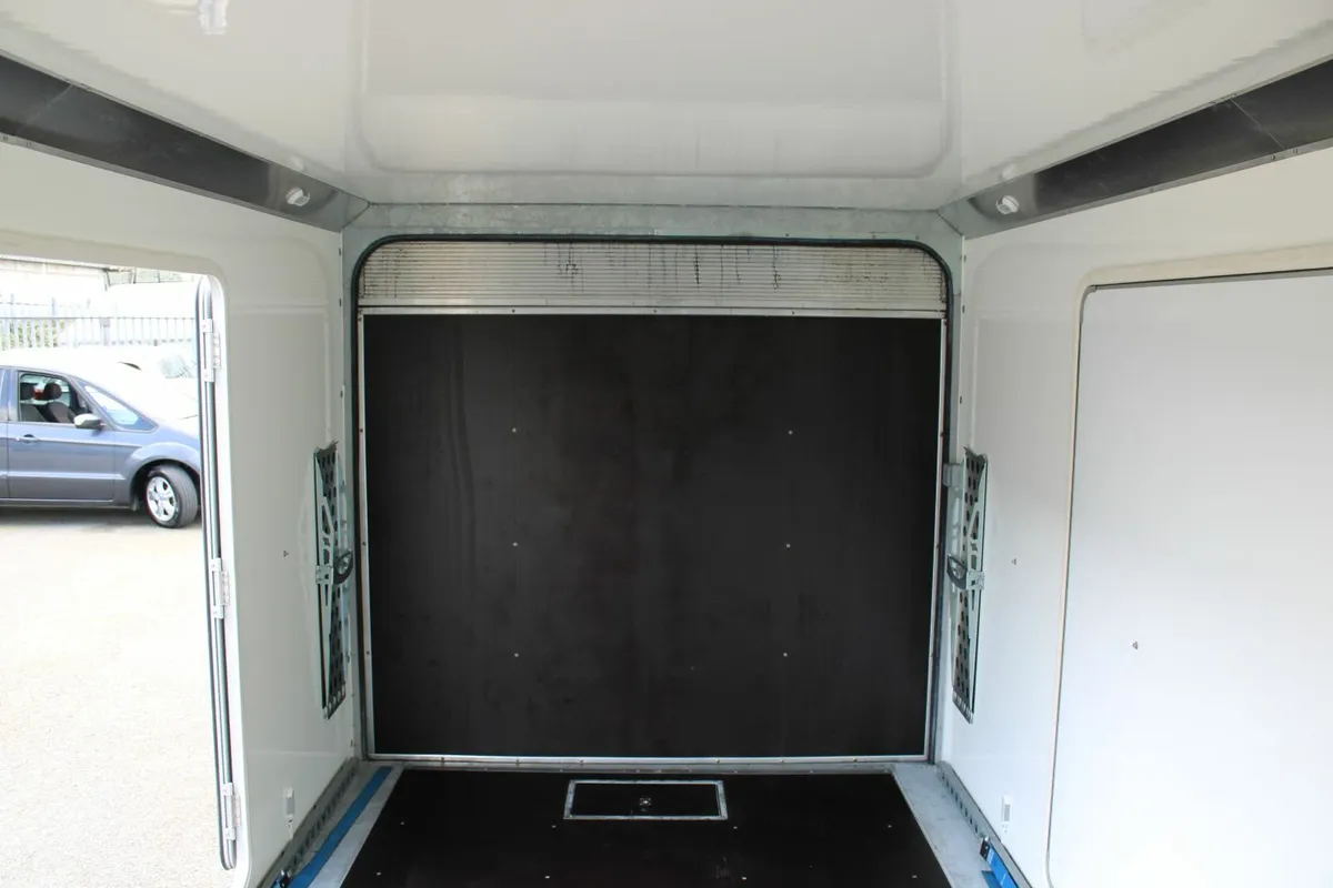 ** IFOR WILLIAMS ENCLOSED CAR TRAILER  ** - Image 2