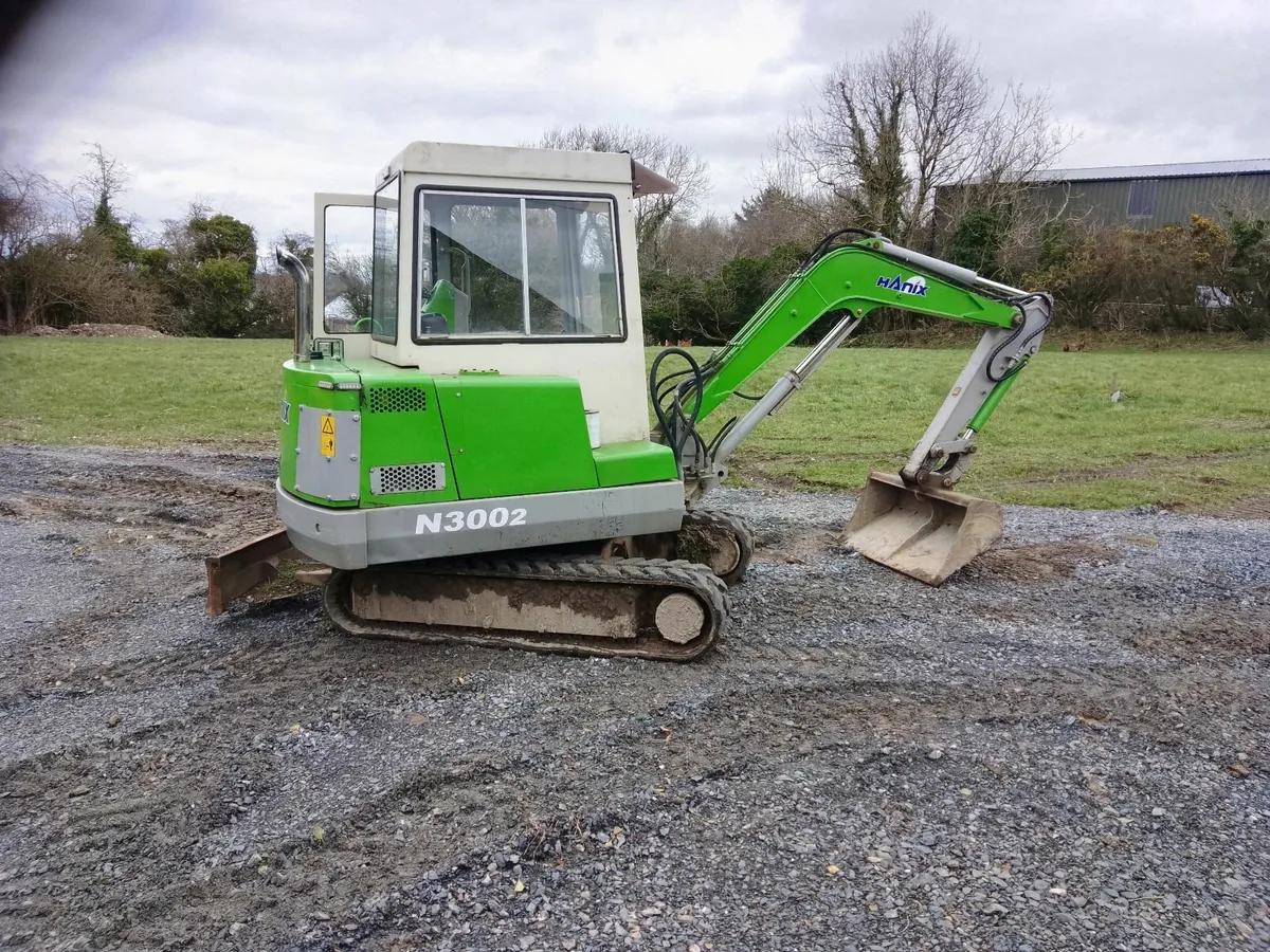 Service garden , landscrap , 3 ton digger - Image 2