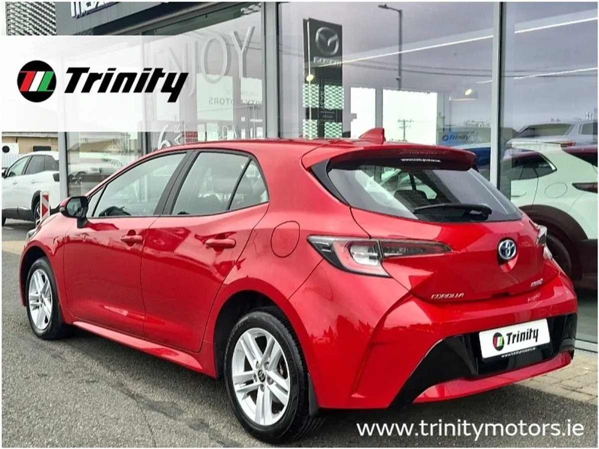 Toyota Corolla Luna 1.8 Hybrid Auto Trinity Motors - Image 3