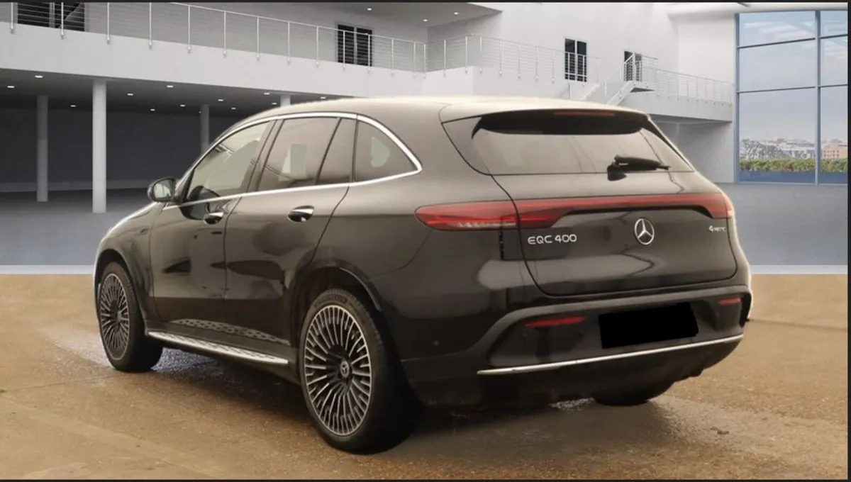 MERCEDES-BENZ EQC 400 AMG LINE PREMIUM 4MATIC - Image 3