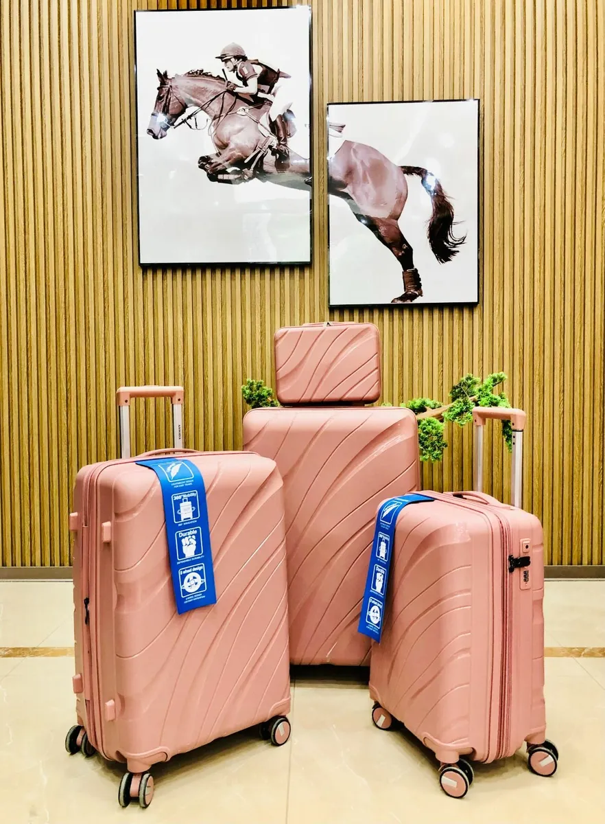 4pcs. set Suitcases. CLERANCE. FREE DELIVERY - Image 4