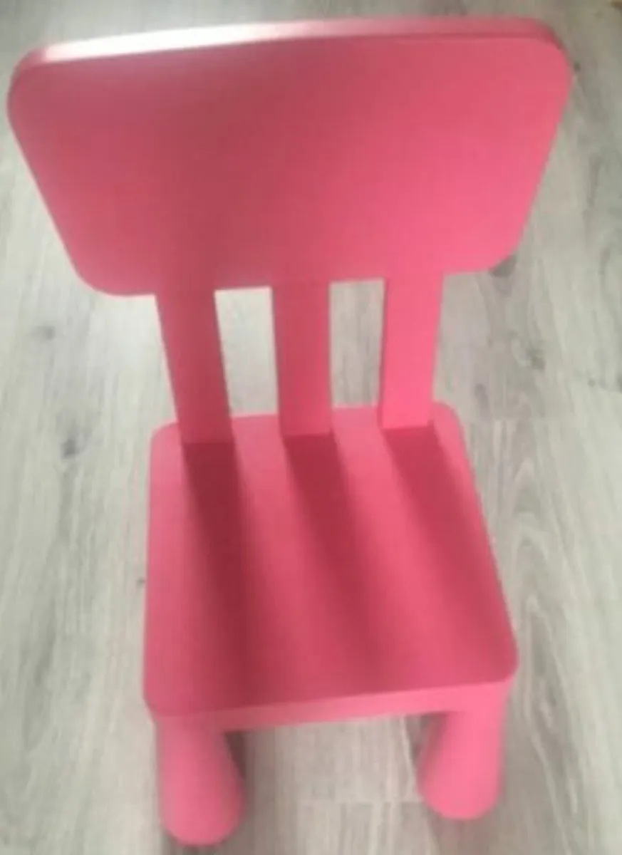 Free to take away kids chair