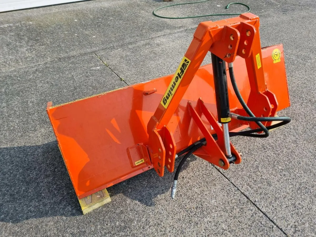 Hydraulic 5ft compact transport box - Image 2