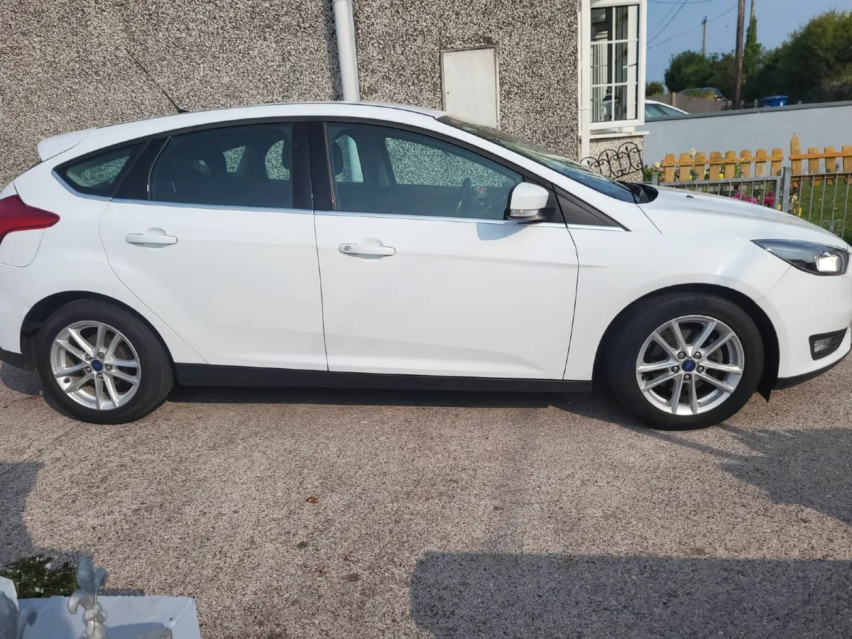 Ford Focus 2016 low mileage - Image 3