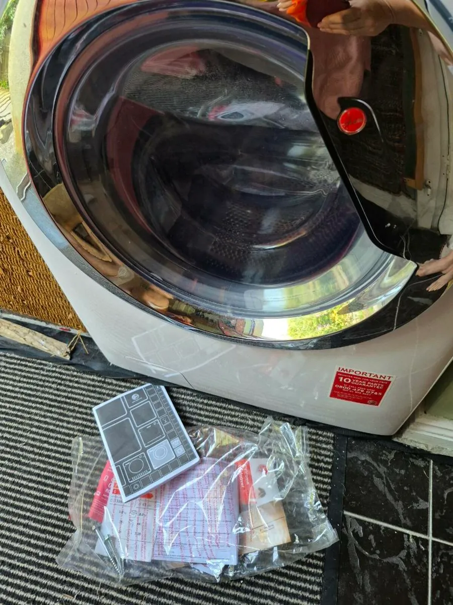 Hoover wash n dry machine - Image 2