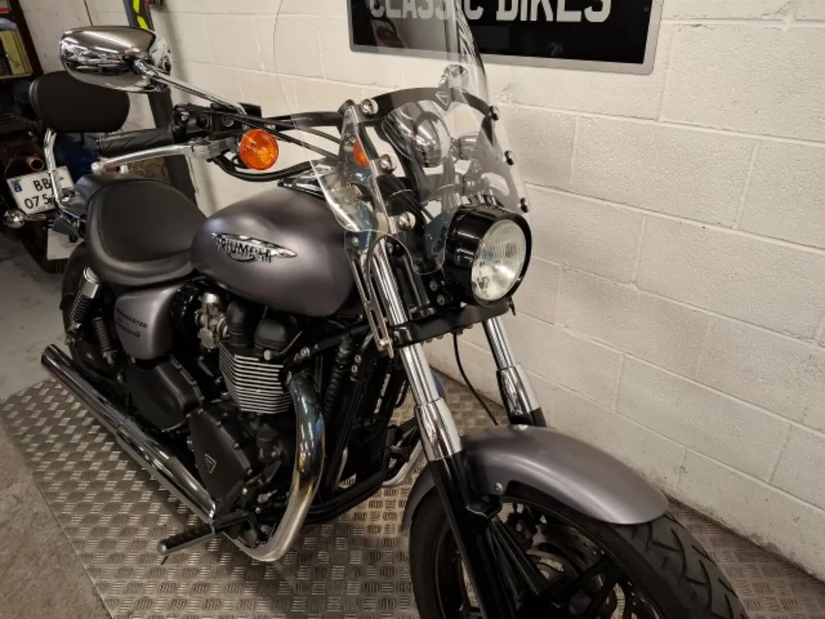 Triumph Speedmaster 900 2015 - Image 2