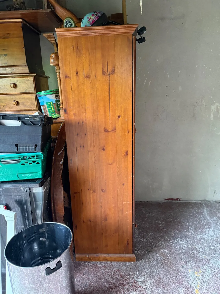 Wardrobe - Image 3
