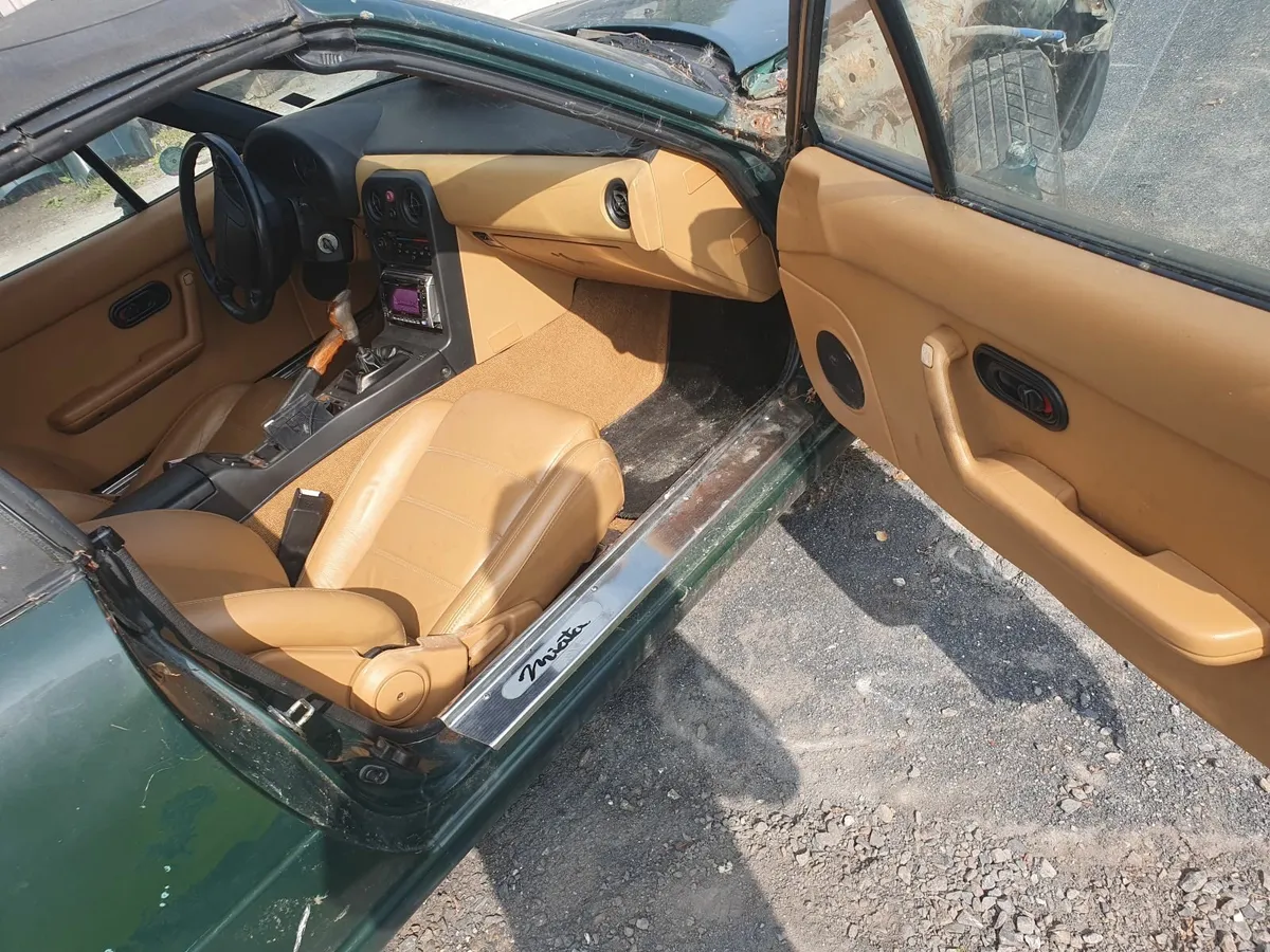 Mazda mx5 Eunos parts - Image 1