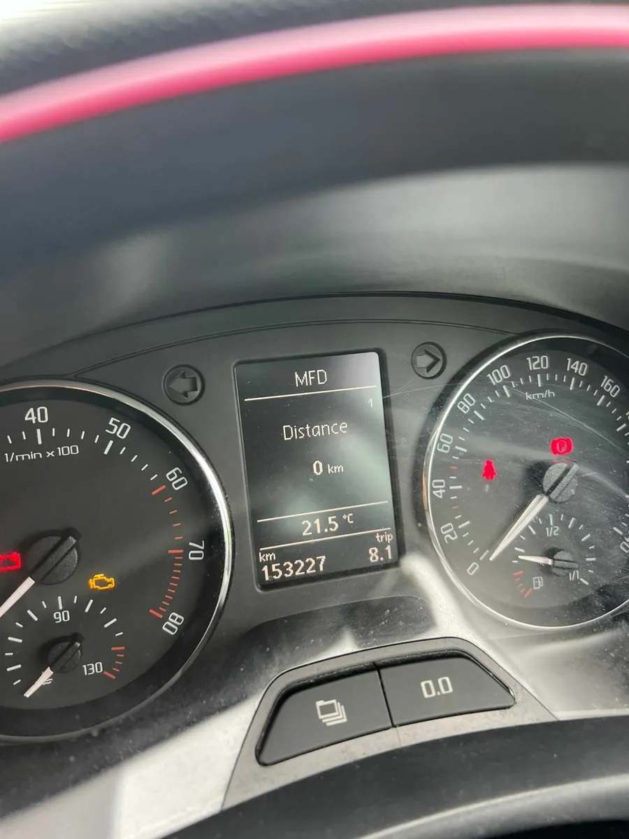 Skoda Fabia tsi 2012 - Image 2