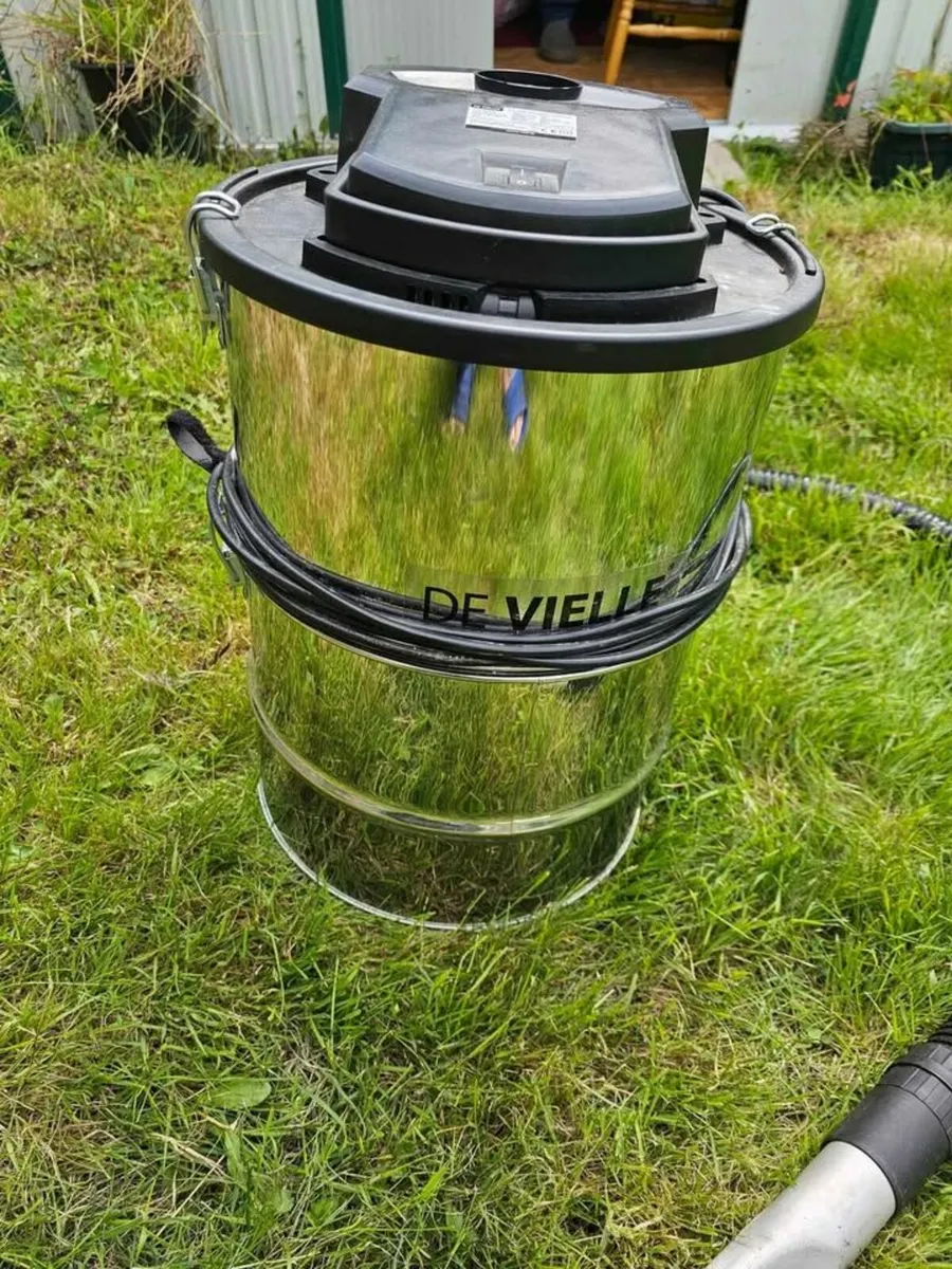 De Vielle chimney hoover - Image 3