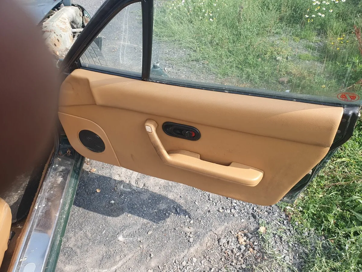 Mazda mx5 Eunos parts - Image 3