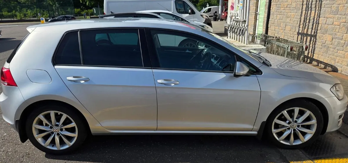 Volkswagen Golf 2016 - Image 2