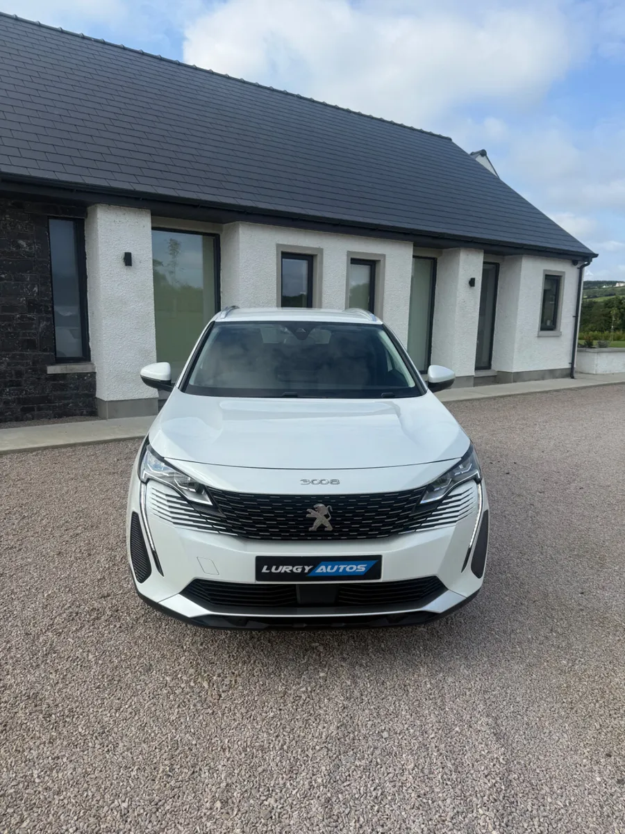 212 Peugeot 3008 Allure Premium - Image 2