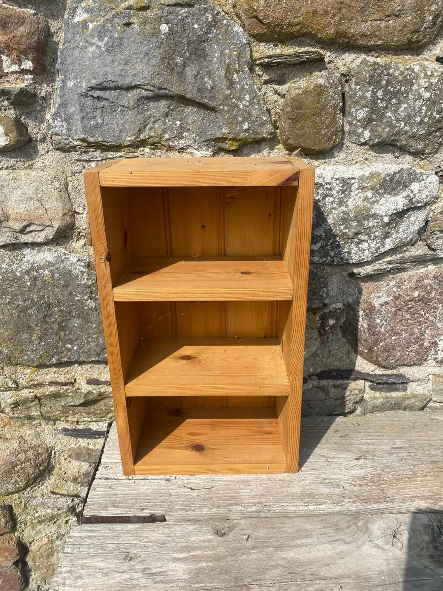 Solid wood shelves - Image 2