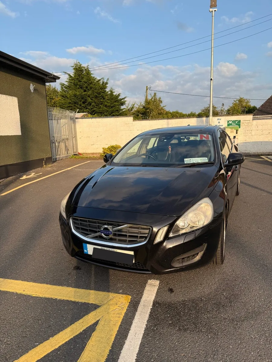 Volvo s60 - Image 2