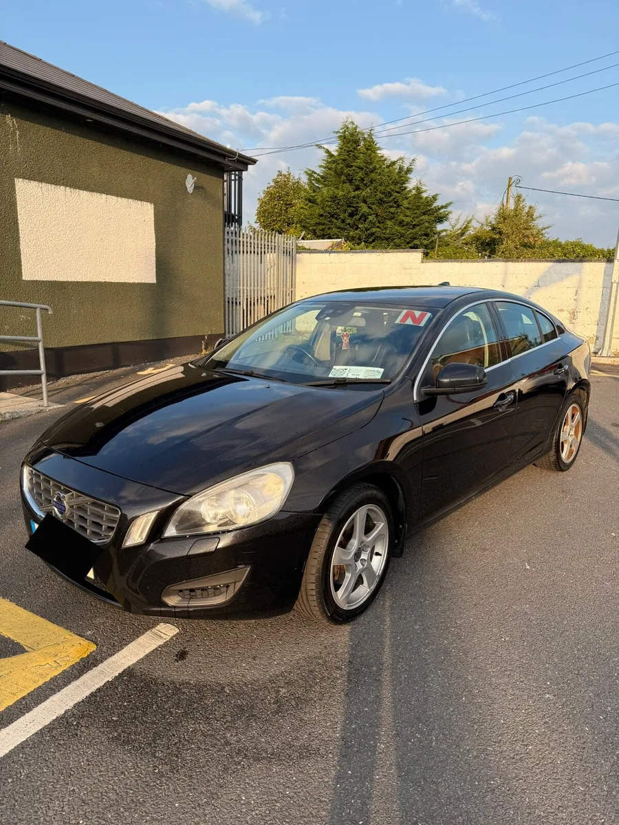 Volvo s60 - Image 1
