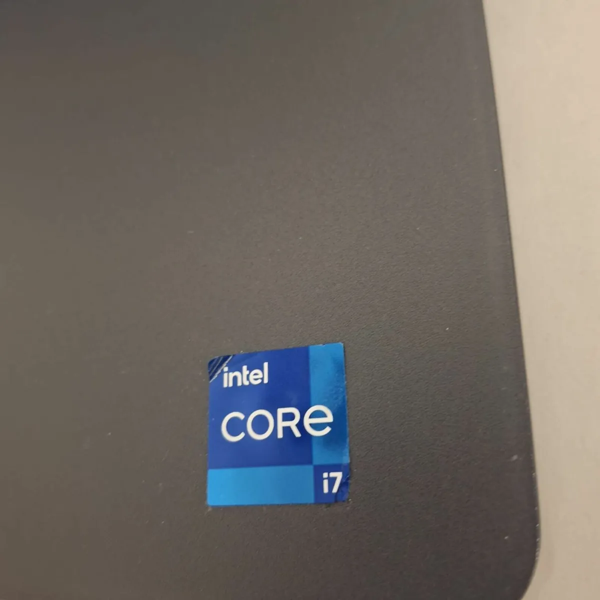 Dell Vostro 3500 Laptop | i7-1165G7 | 16GB DDR4 | - Image 2