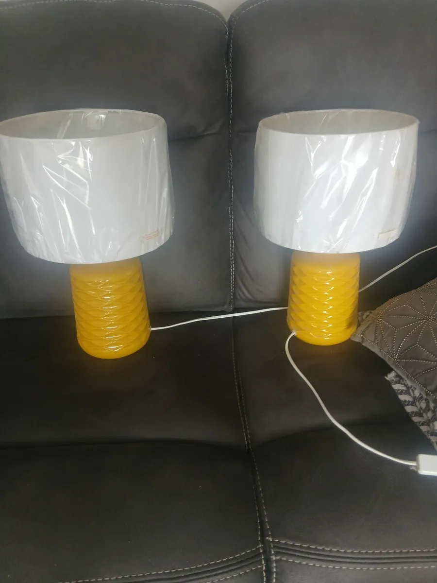2 bedside lamps - Image 2