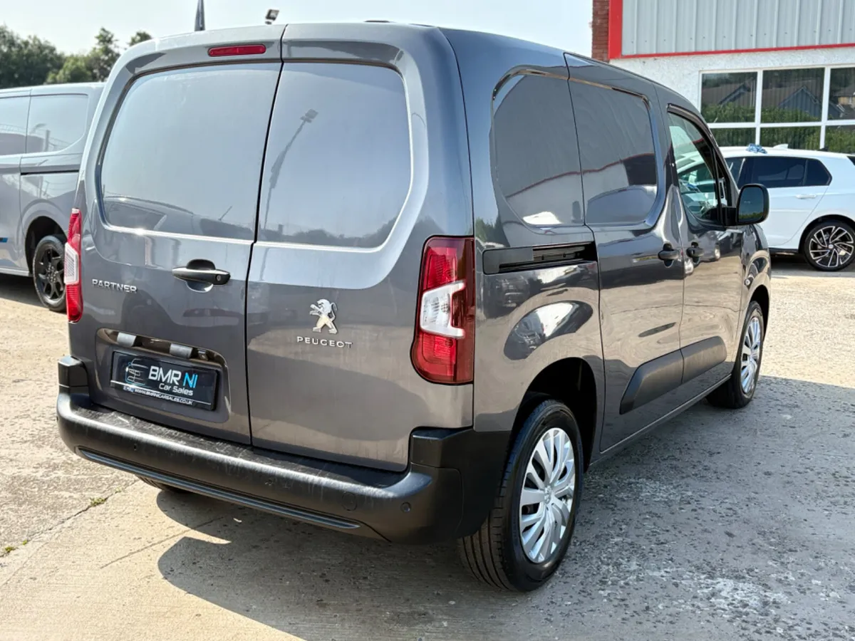 PEUGEOT PARTNER NEW MODEL  2021 - Image 4