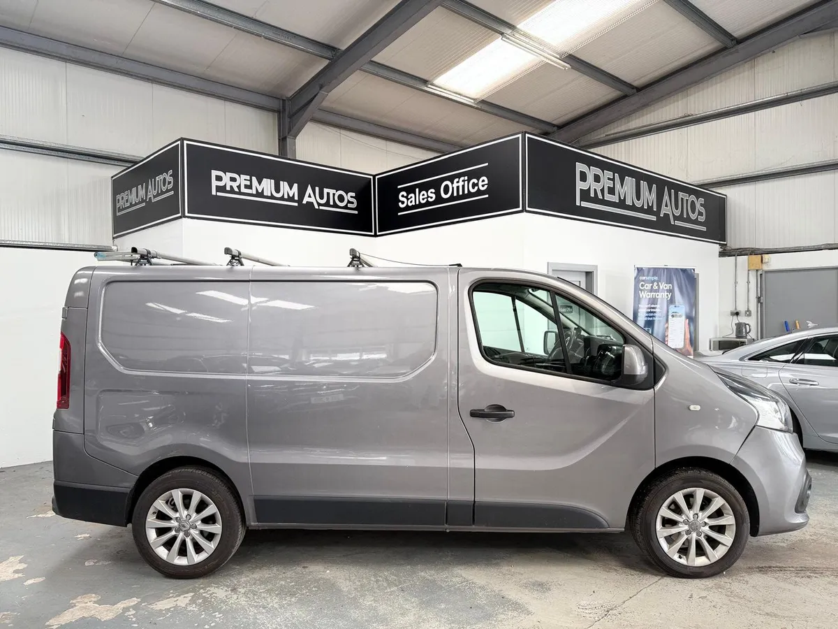 Renault Trafic 2015  SPORT DCI - Image 2