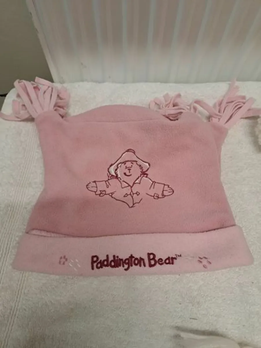 Kids hats and gloves free - Image 2