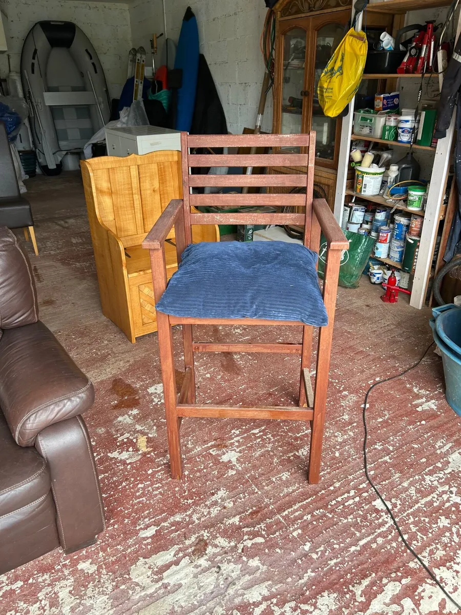 Outdoor bar stool - Image 1