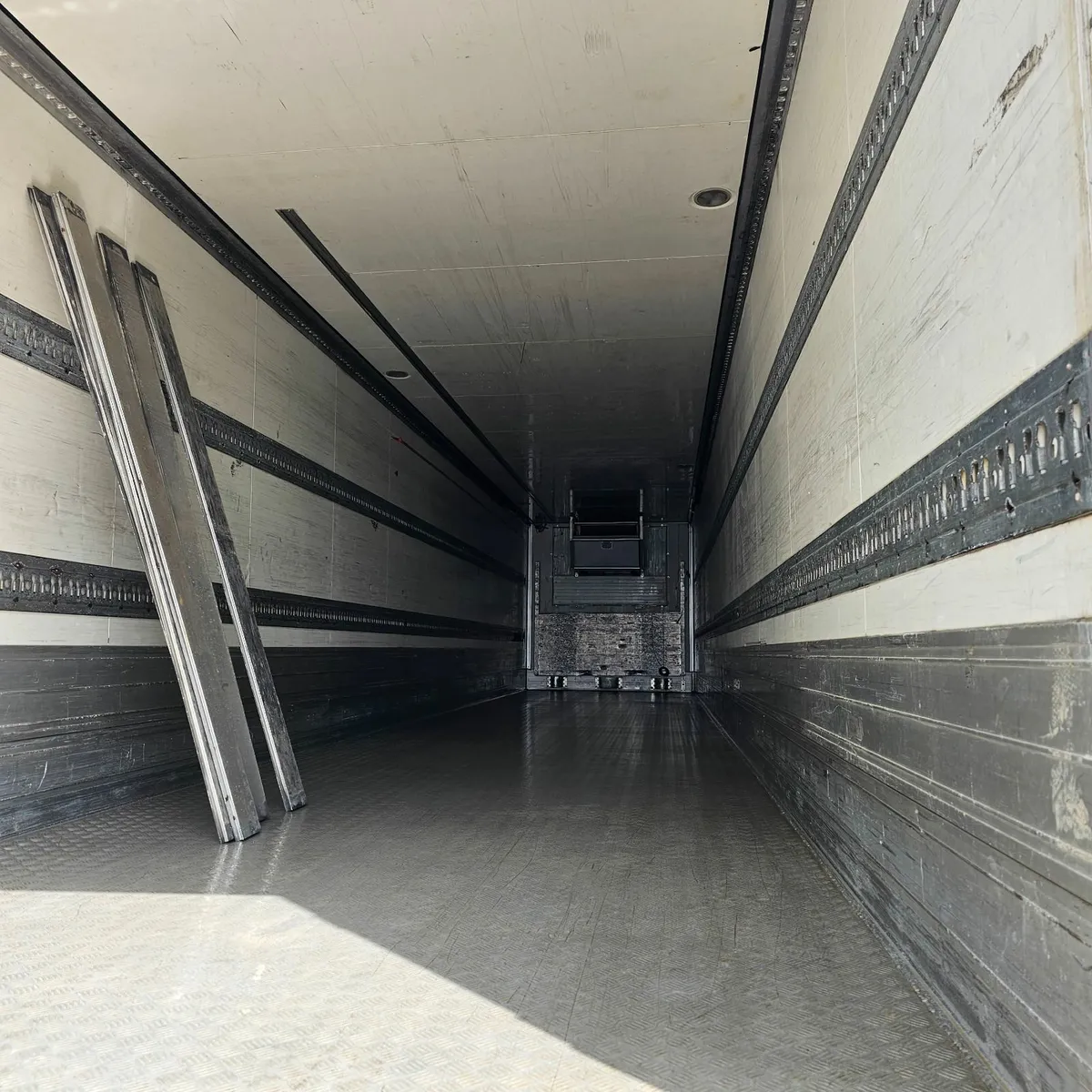 Refrigerated storage trailer - Image 4