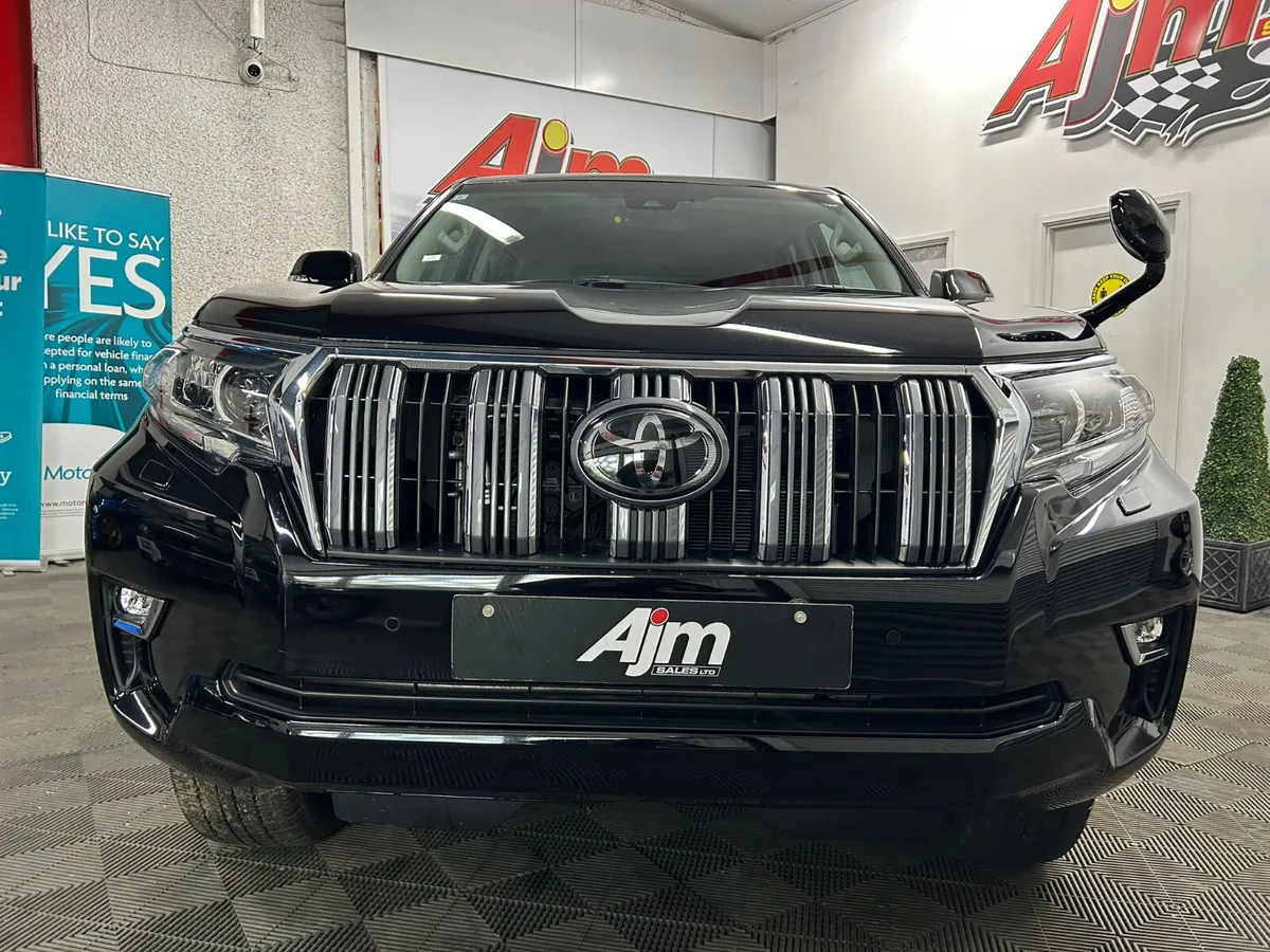 TOYOTA LAND CRUISER PRADO TX LWB 7 SEATER 2023 - Image 4