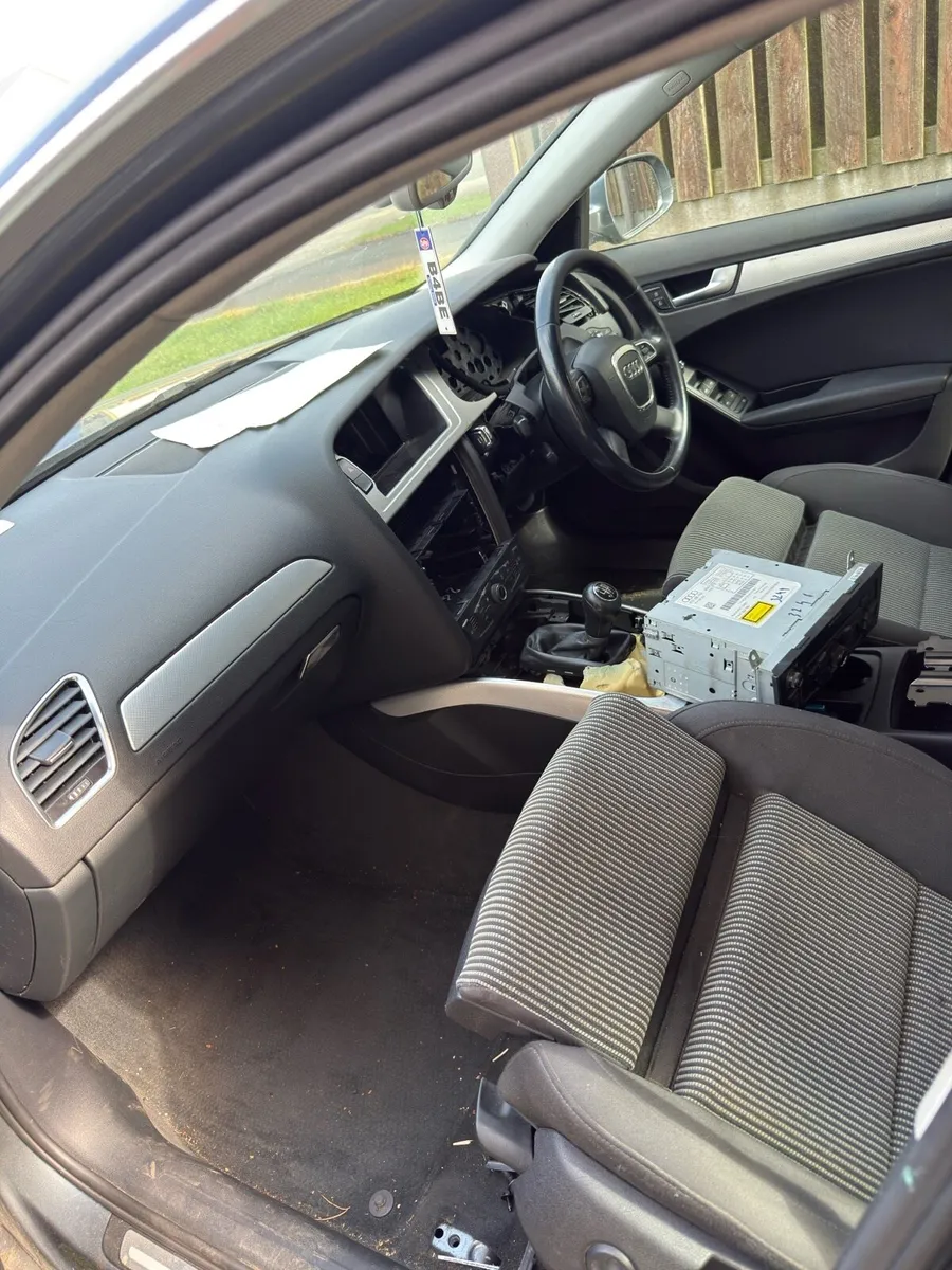 Audi a4 2011 - Image 4