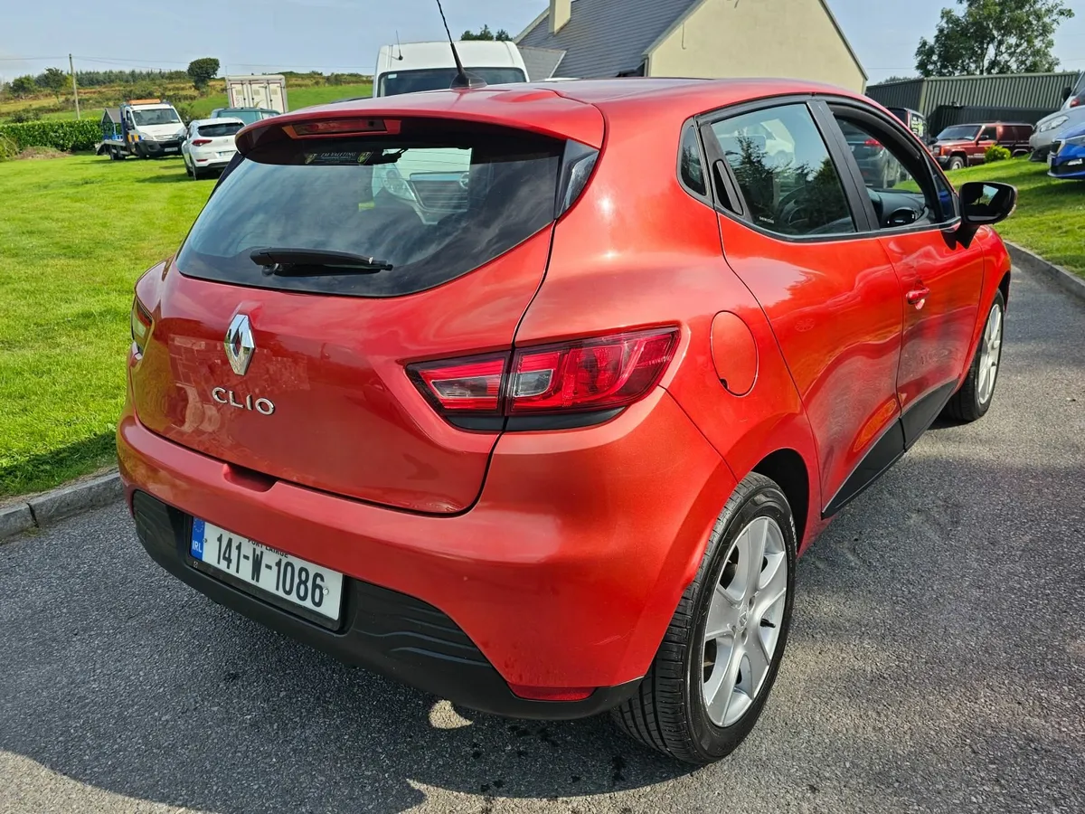 Renault Clio 2014 low klms - Image 2
