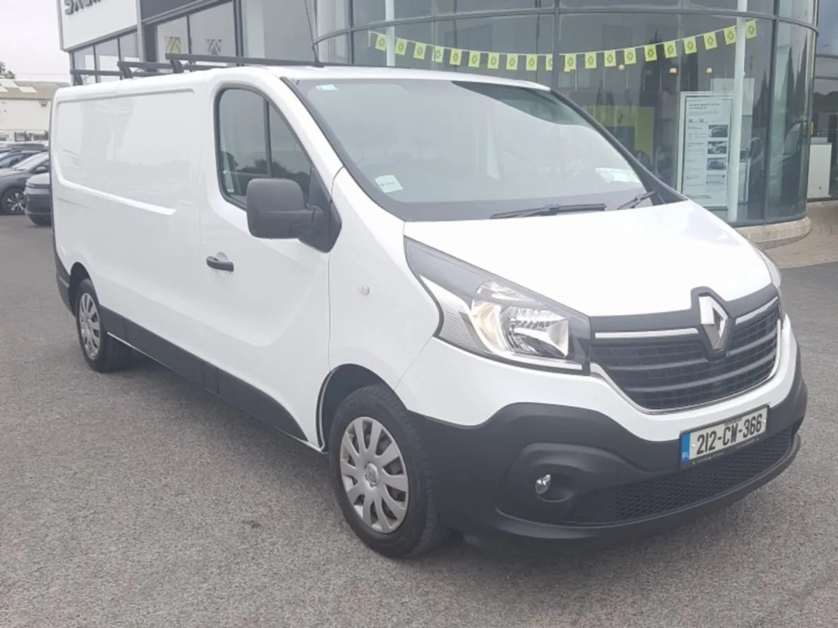 Renault Trafic 212CW366 - Image 1