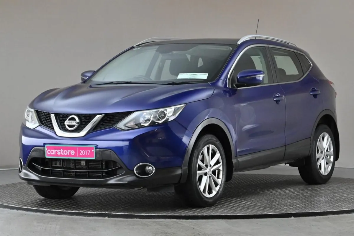 Nissan QASHQAI 1.6 DSL SV CVT  glass Roof sat Nav - Image 3