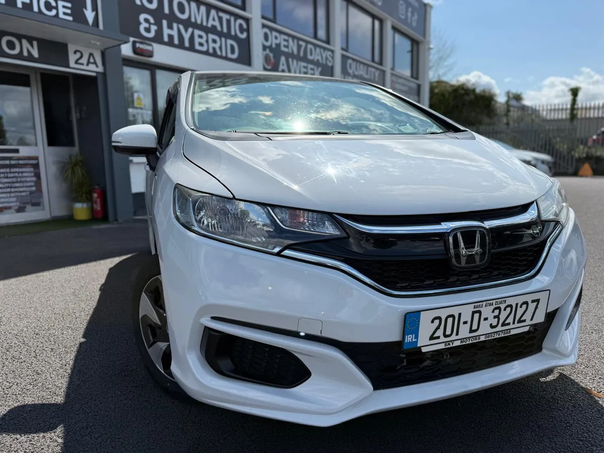 2020 Honda Fit 1.5 Petrol Hybrid Auto, Immaculate - Image 3