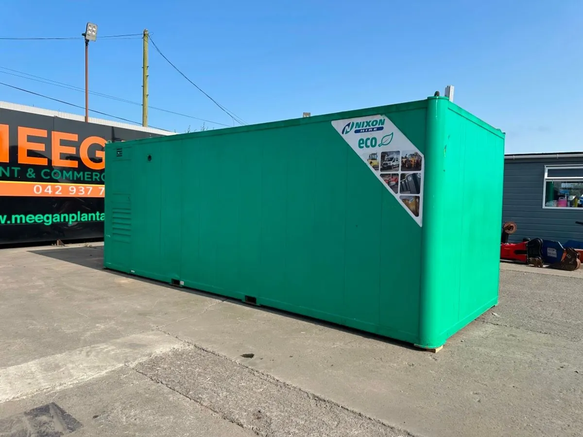 23 x 9 ECO WELFARE UNIT , generator , toilet .... - Image 4