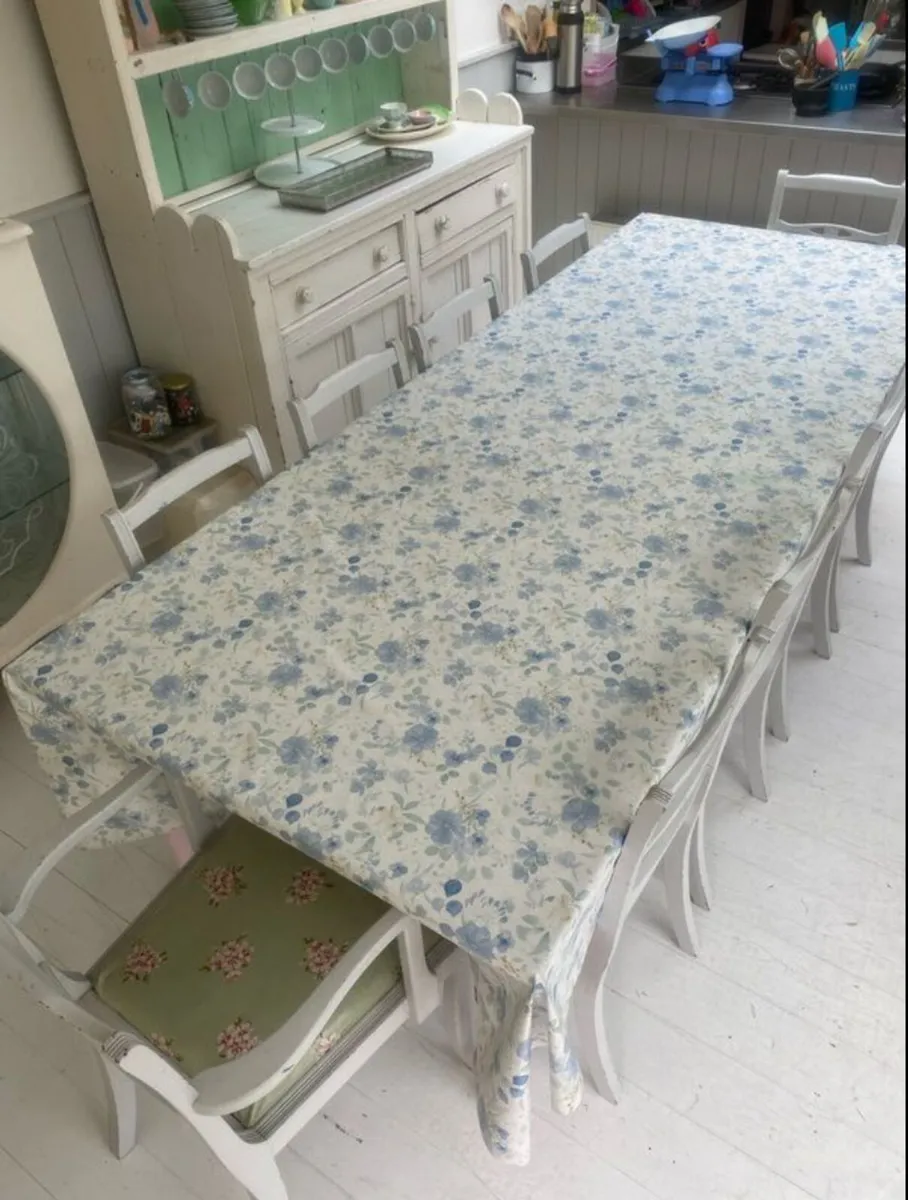 10 seater Vintage Table & Chairs - Image 2