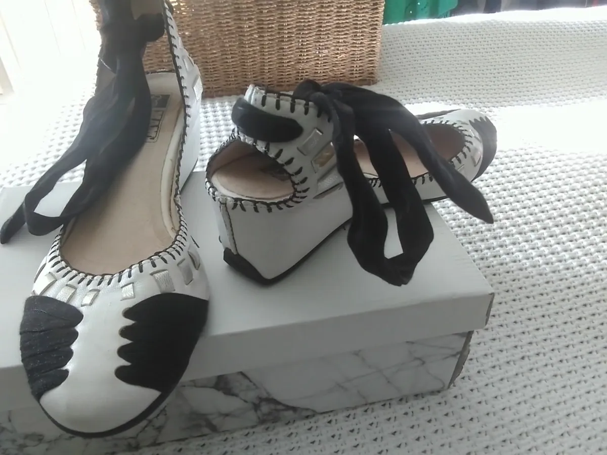 WHITE & BLACK SOFT LEATHER ANKLE TIE ESPADRILLES 5 - Image 1