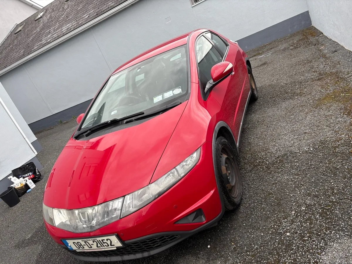 2008 Honda Civic LOW MILEAGE - Image 2