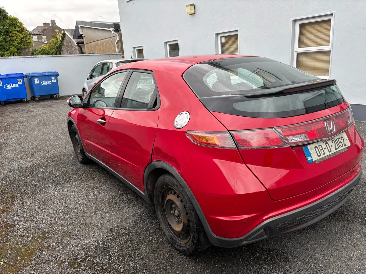2008 Honda Civic LOW MILEAGE - Image 4
