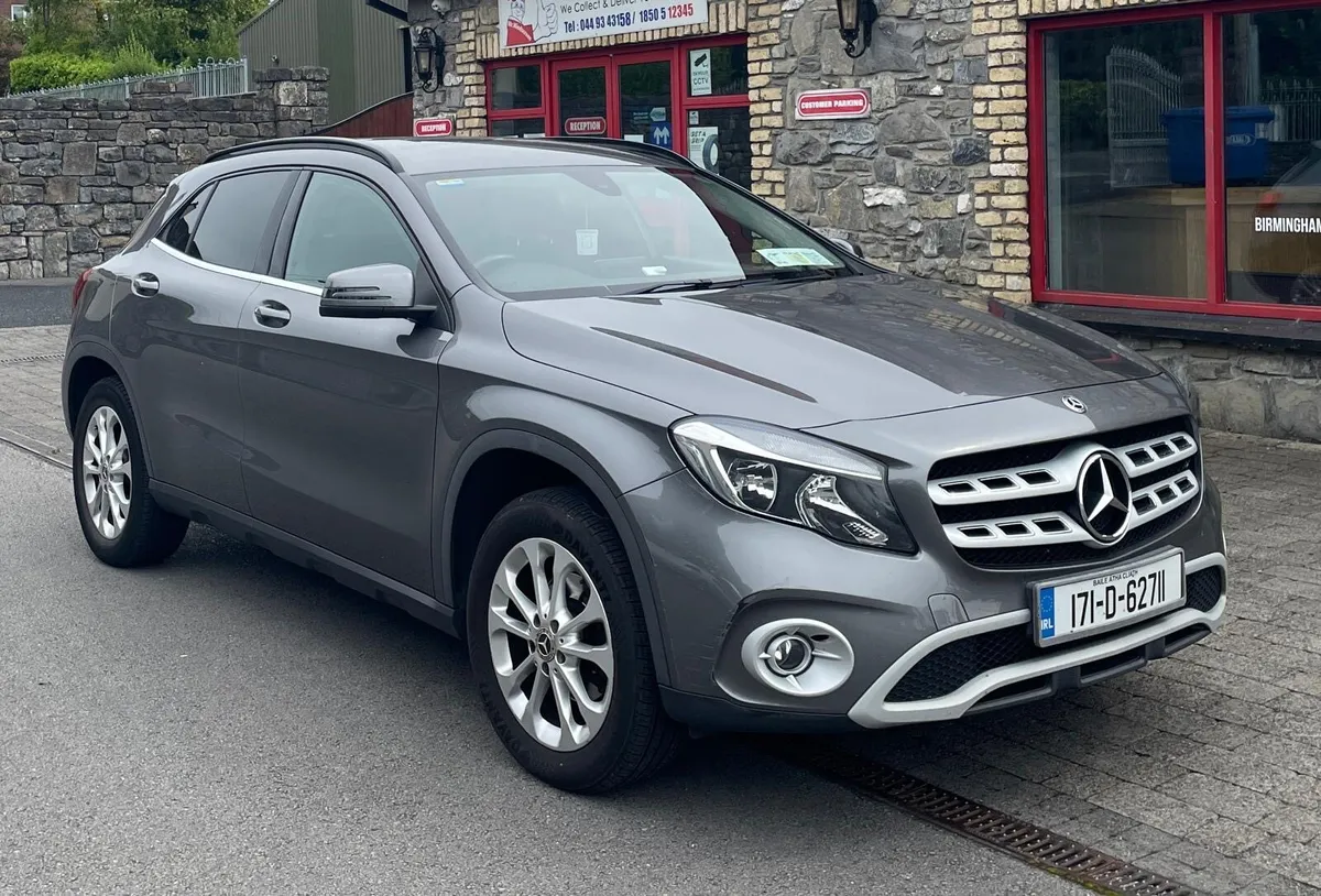 2017 Mercedes GLA - Image 1