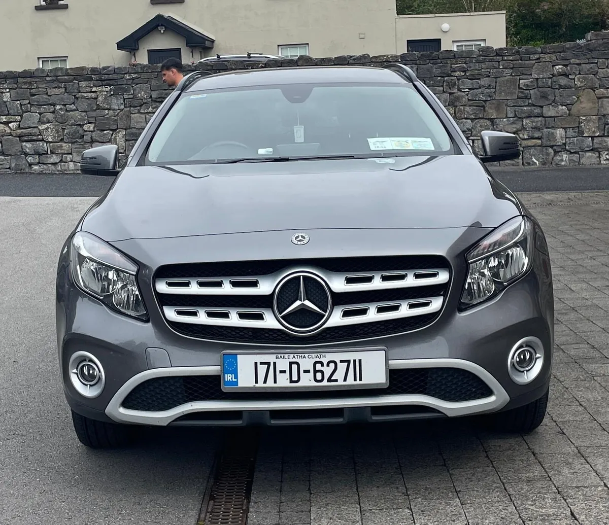 2017 Mercedes GLA - Image 2