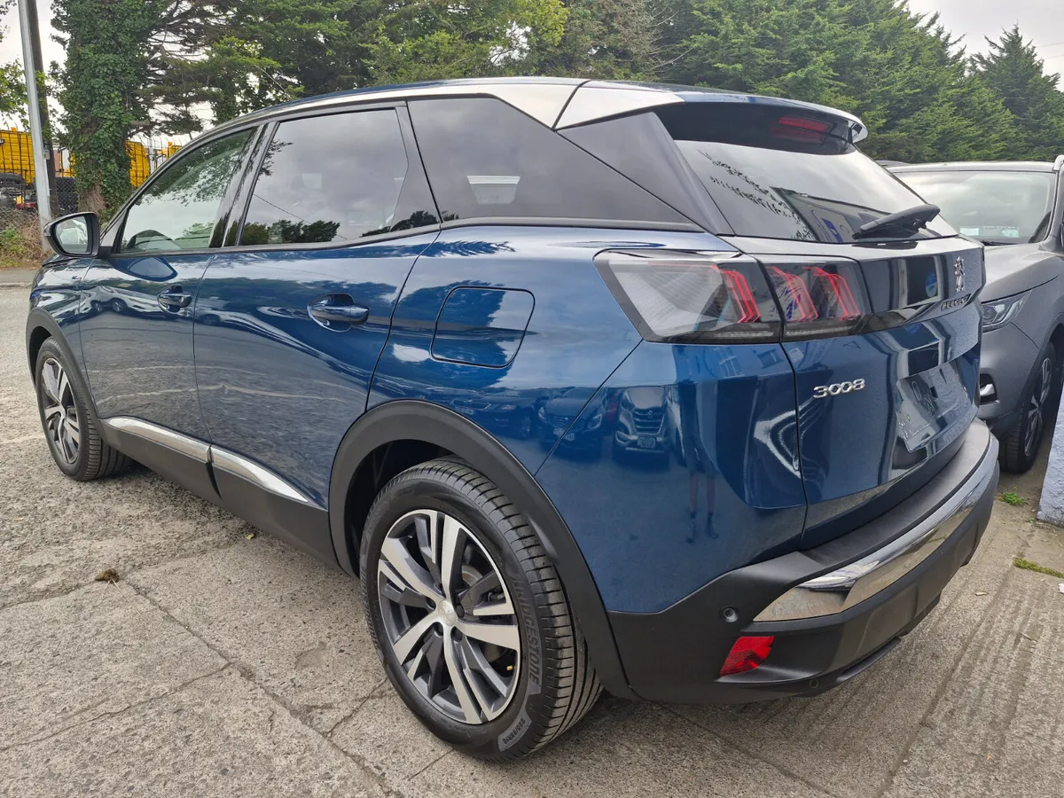 2022 PEUGEOT 3008 ALLURE PETROL PLUG IN HYBRID - Image 4