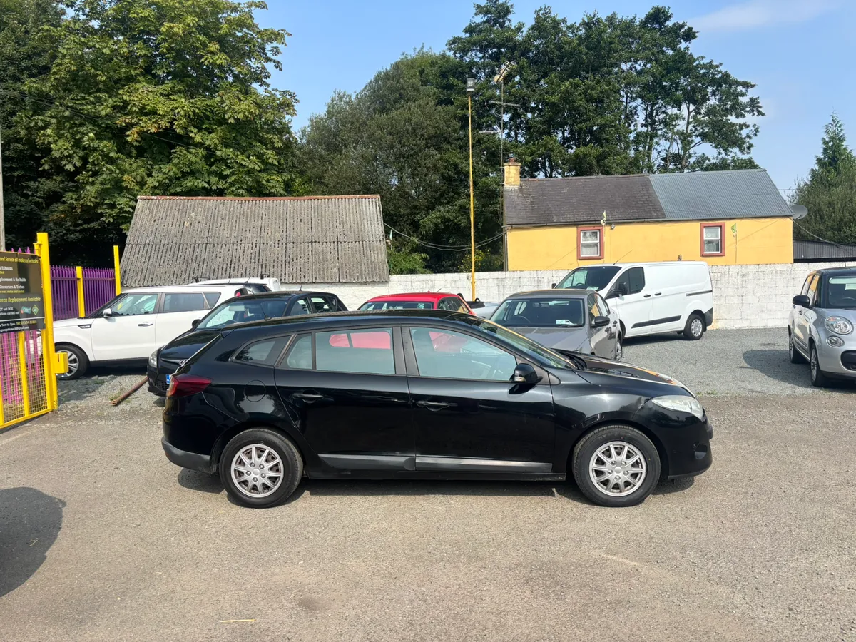 Estate Renault Megane New NCT Warranty - Image 3