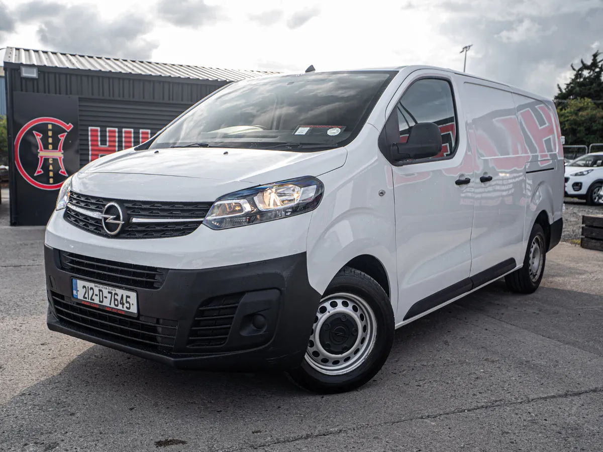 212 Opel Vivaro 1.5d/1 Owner/New CVRT/Warranty - Image 4