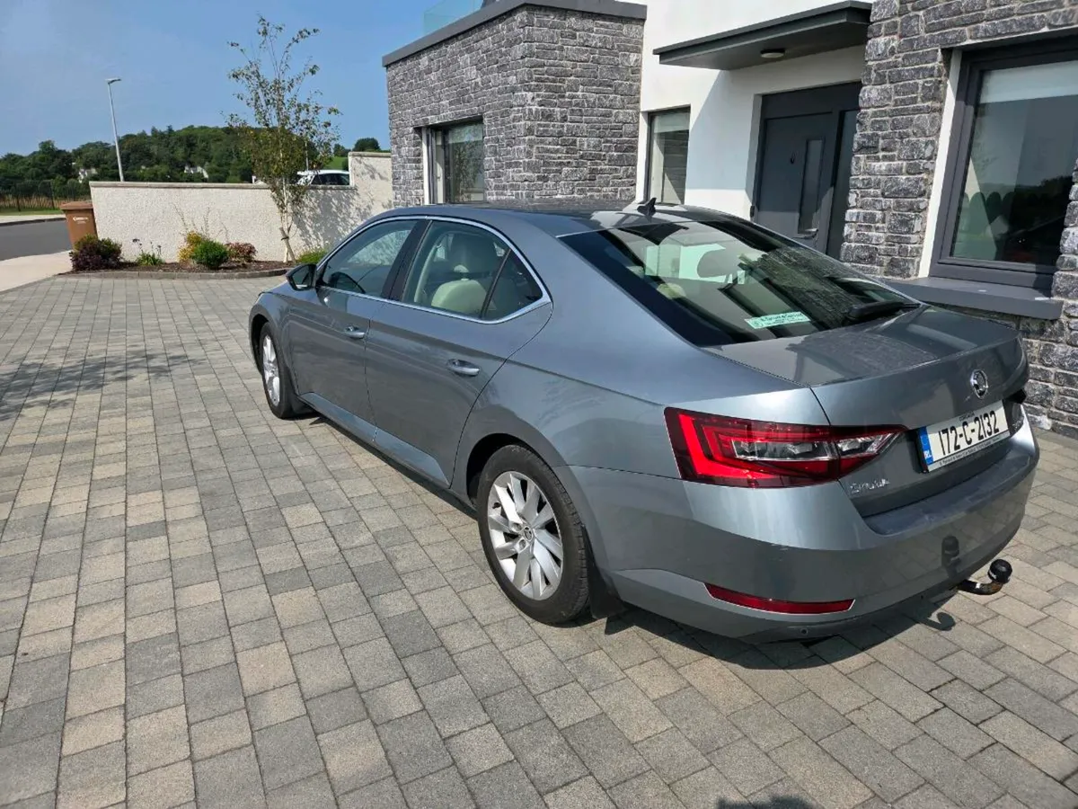 Skoda Superb Style - Full Leather - 1.6 Tdi 120bhp - Image 4